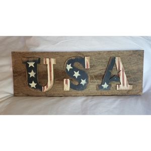 USA rustic wooden sign